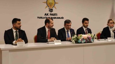 AK Parti Tuzla İlçe Teşkilatı buluşmasına katılan Cumhurbaşkanı Yardımcısı Cevdet