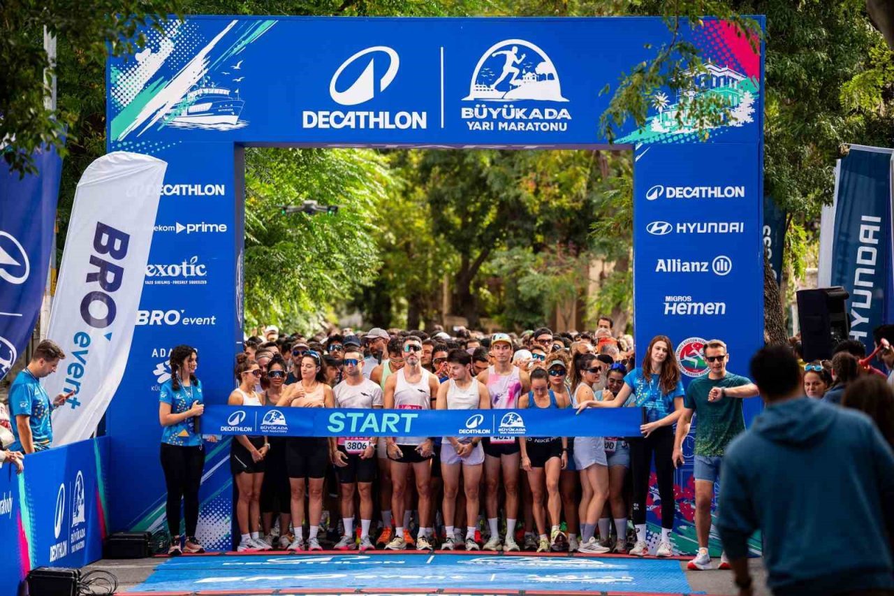 Decathlon’un üçüncü kez isim sponsorluğunu üstlendiği Decathlon Büyükada Yarı Maratonu,