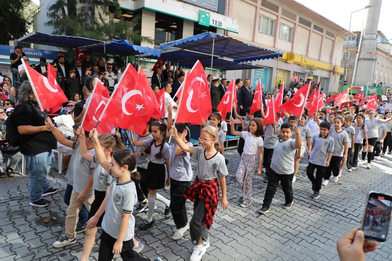 Edremit, düşman işgalinden kurtuluşunun 104. yıl dönümünü 8 ve 9