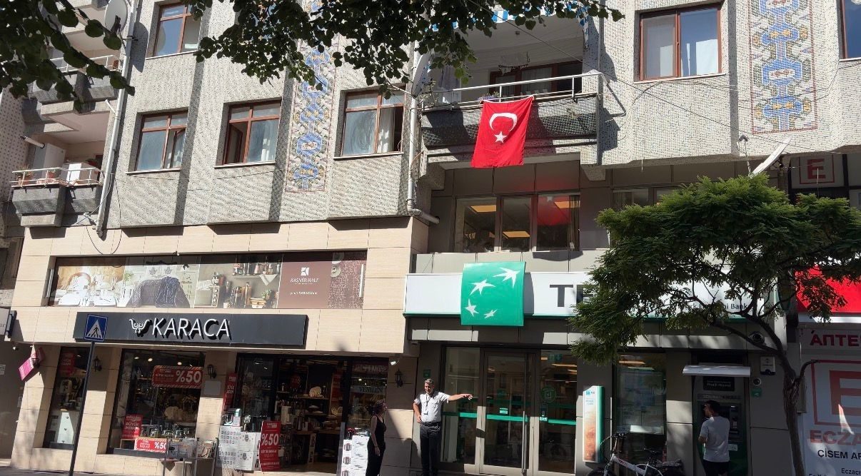 Kırklareli’de 2’nci kattaki evinin balkonundan düşen görme engelli Necati Geniş,