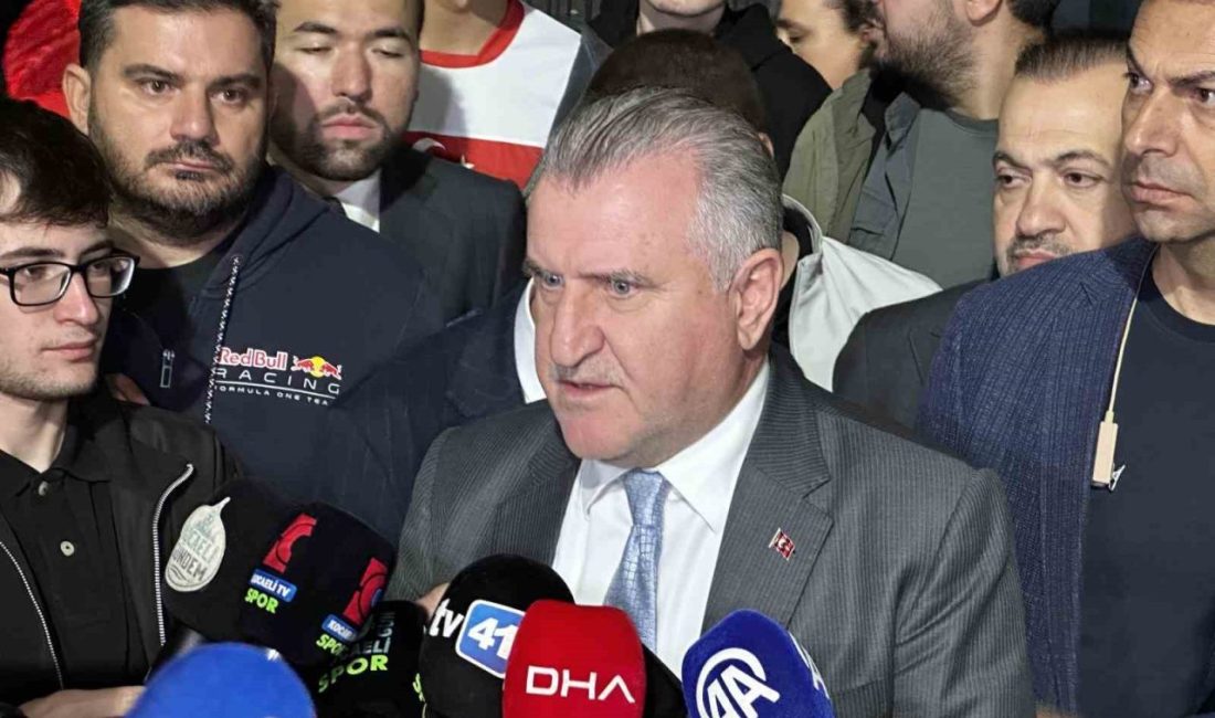 Gençlik ve Spor Bakanı Osman Aşkın Bak, UEFA Uluslar A