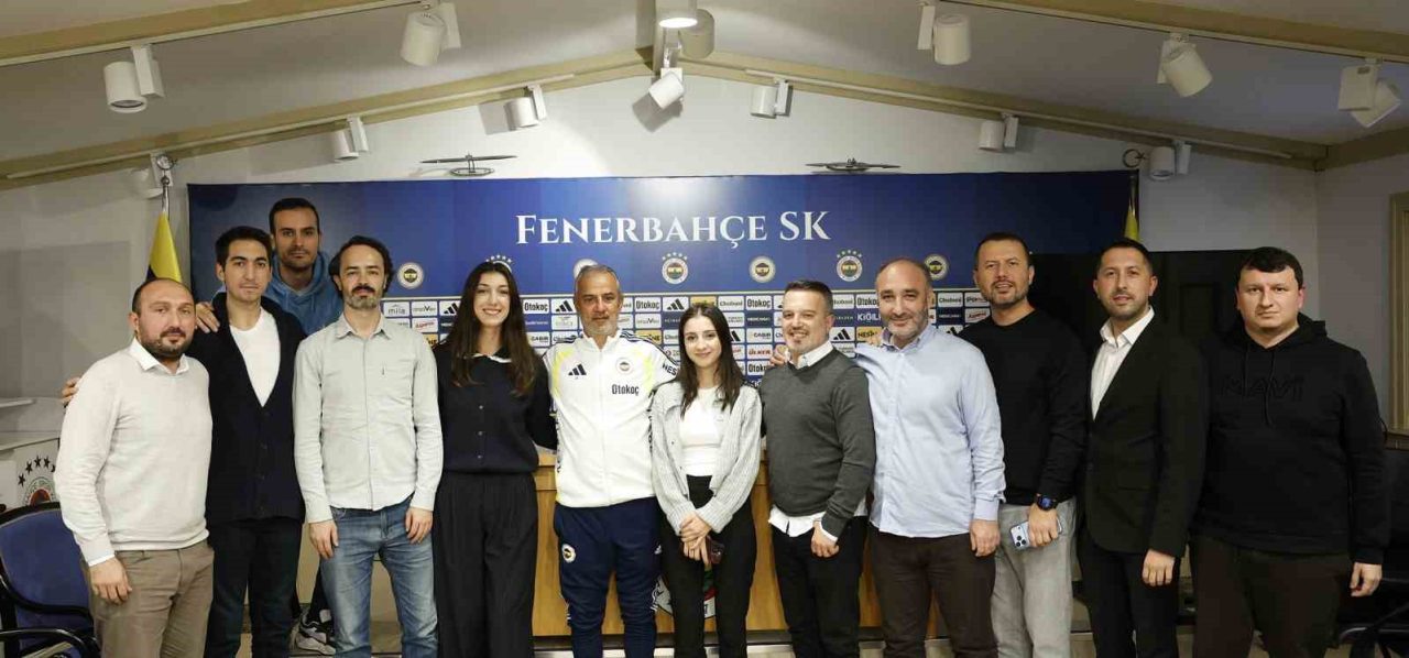 Fenerbahçe Teknik Direktörü İsmail Kartal, sezon sonunda Süper Lig’de şampiyonluğa
