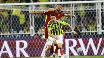 Fenerbahçe’nin başarılı orta saha oyuncusu İsmail Yüksek, Roma maçında gösterdiği