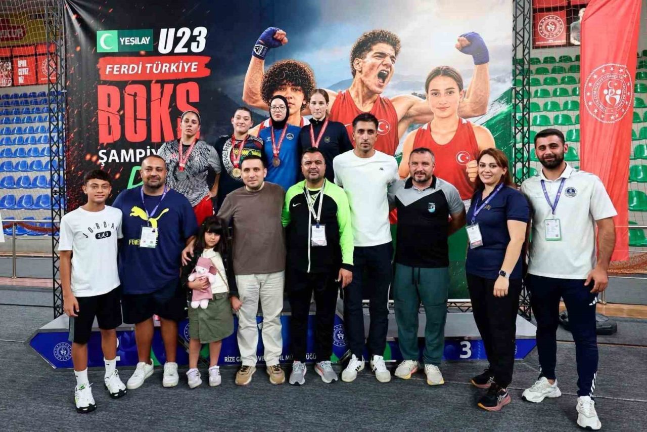 Kağıtspor’un genç sporcuları, farklı branşlarda elde ettikleri derecelerle başarılarına yenilerini