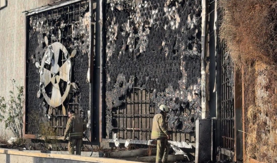 Kasımpaşa Sütlüce Tüneli yanında yer alan elektrik panosunda çıkan yangın,