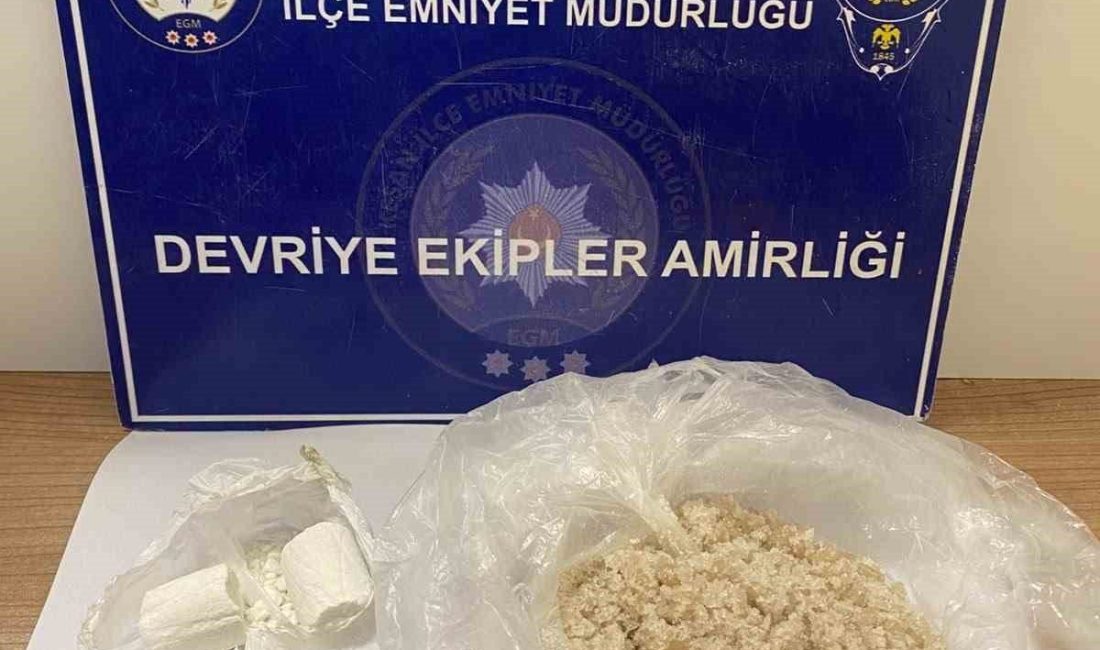 Edirne’nin Keşan ilçesinde, polisin yaptığı operasyonda durdurulan bir ticari takside