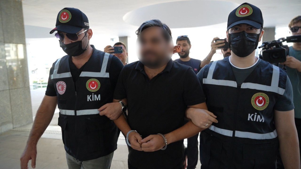 Kapıkule Sınır Kapısı’nda tır dorsesinin altında yakalanan ve hakkında yurt