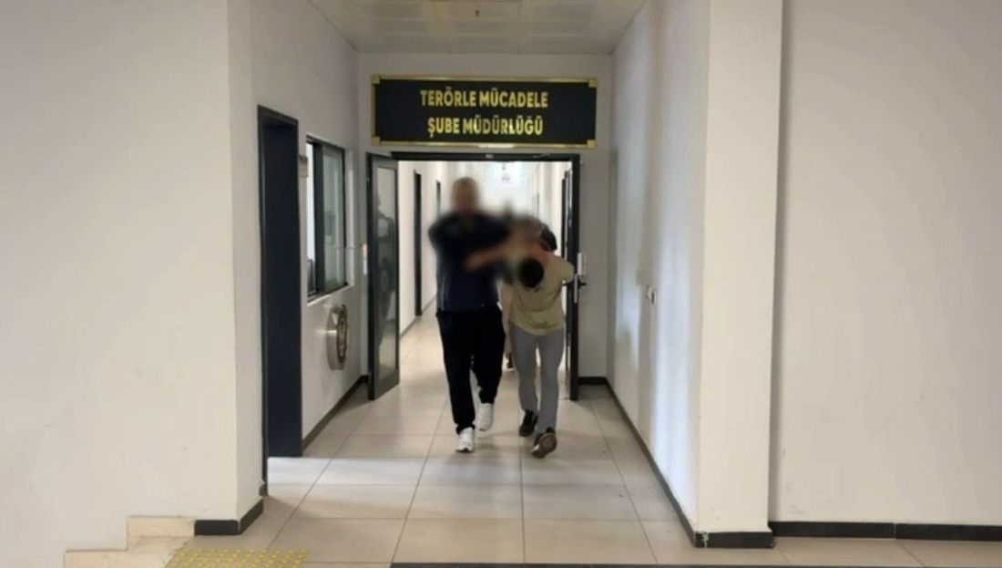 Kocaeli’de silahlı terör örgütü El Kaide’ye yönelik düzenlenen operasyonda gözaltına