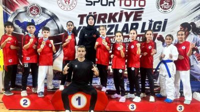 Körfez Gençlerbirliği’nin karatecileri, İstanbul’da düzenlenen Türkiye Yıldızlar Karate Ligi 2.