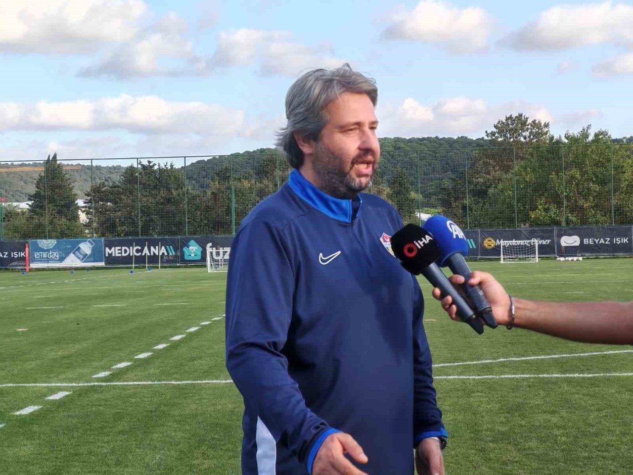 Eyüpspor Teknik Direktörü Özhan Pulat, haftasonu karşılaşacakları Çorum FK’nın acil