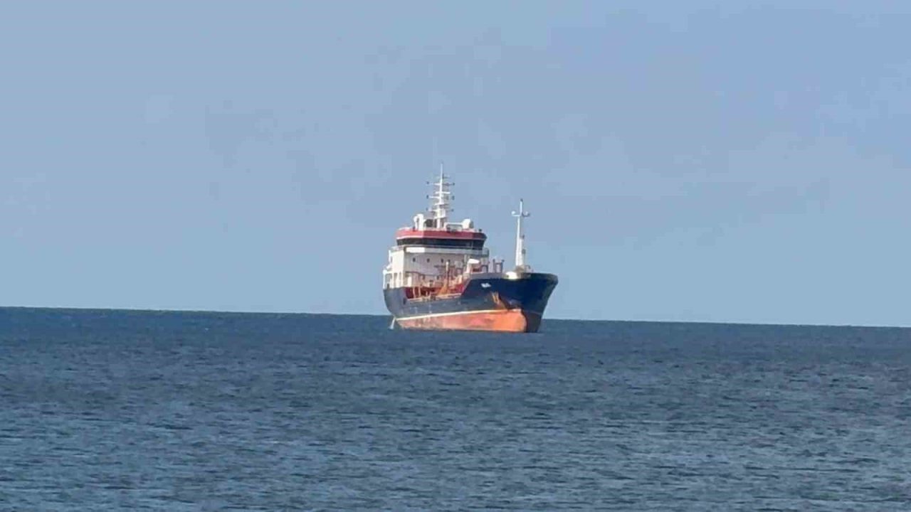 Silivri açıklarında Alsu ve Tuğberk İmamoğlu isimli 2 geminin kazasının