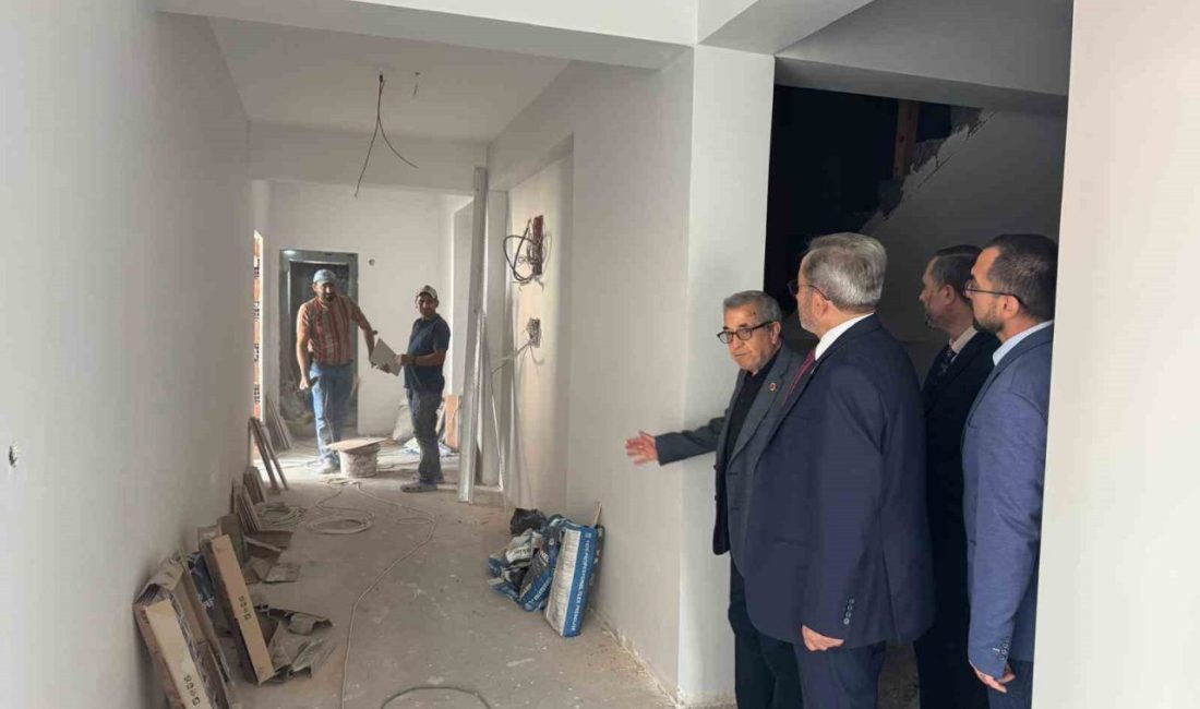 Balıkesir’in Susurluk ilçesinde yapımı devam eden Orta Mahalle Camii Kur’an