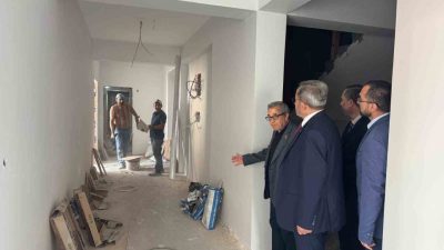 Balıkesir’in Susurluk ilçesinde yapımı devam eden Orta Mahalle Camii Kur’an