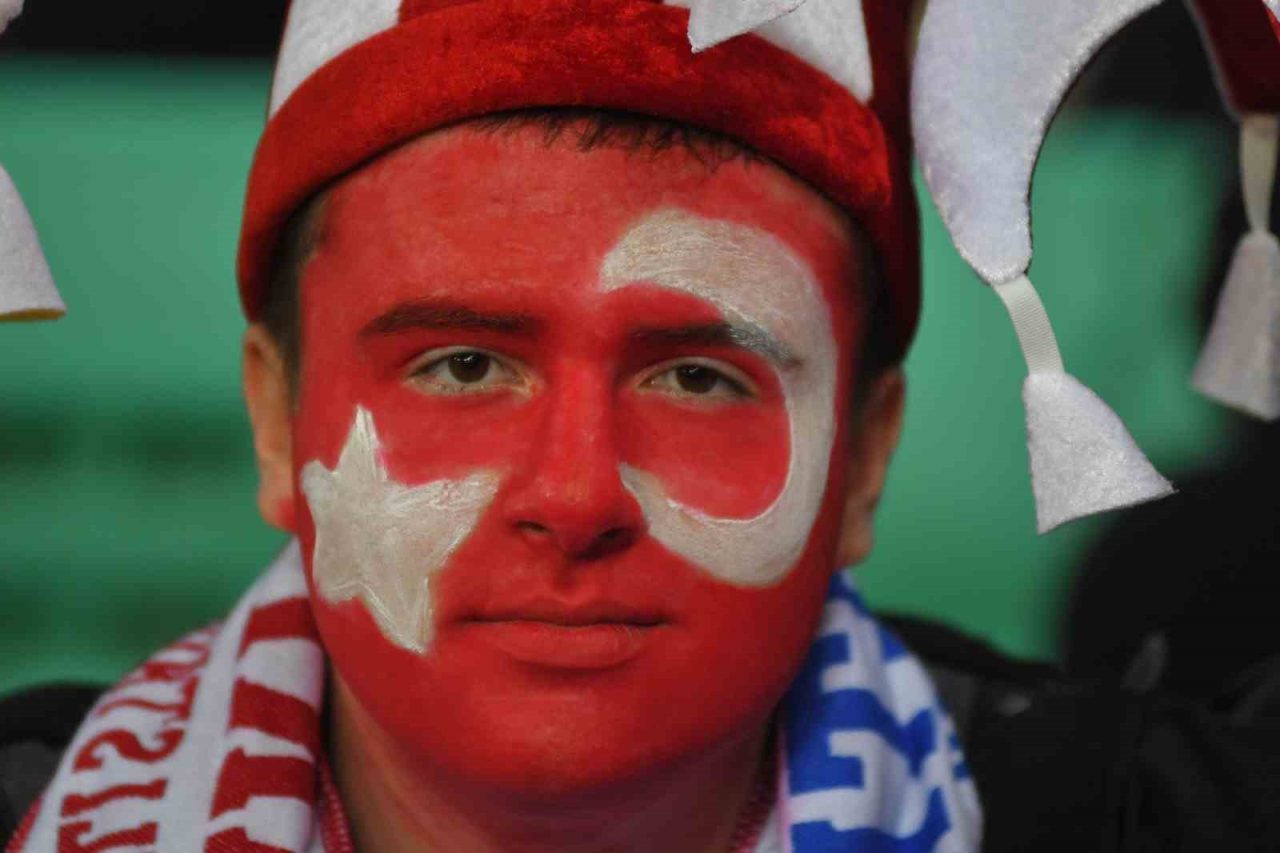 UEFA Uluslar A Ligi ikinci maçında Türkiye, Yüzüncü Yıl Atatürk