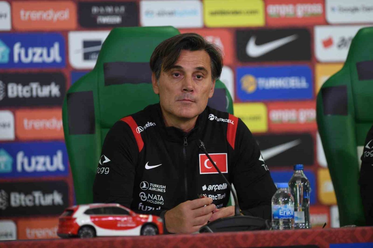 A Milli Futbol Takımı Teknik Direktörü Vincenzo Montella, ’İstifa etmeyi
